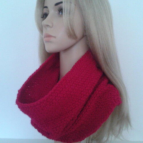 Echarpe tube tricot fait main laine acrylique rose fuchsia femme, tour de cou hiver, chauffe cou cache col  tubulaire, cadeau maman
