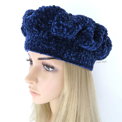 Bonnet crochet fait main laine chenille velours bleu nuit indigo femme, chapeau hiver gavroche béret, couvre chef, cadeau noël femme