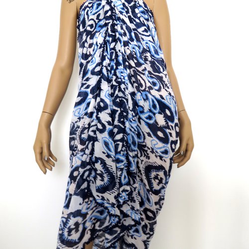 Paréo de plage femme sarong imprimé bleu clair marine indigo blanc, étole foulard écharpe, cache maillot de bain couvre bikini