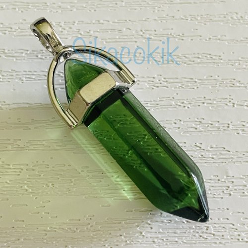 1 breloque pendentif gemme transparente vert