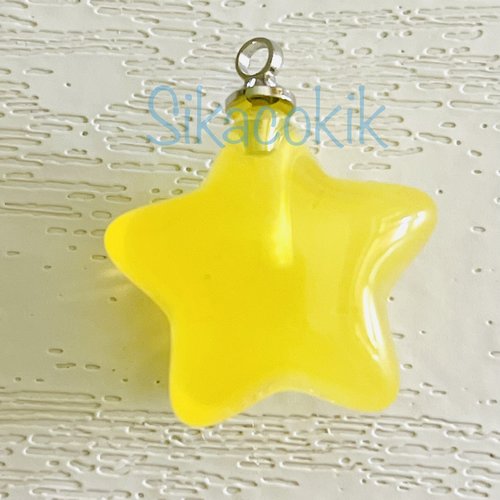 1 breloque étoile acrylique jaune