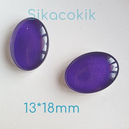 1 cabochon ovale 13*18mm violette
