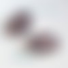 1 cabochon ovale 13*18mm rouge et blanc effet neige