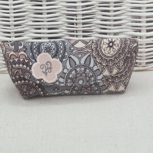 Etui à lunettes aimanté gris et rose