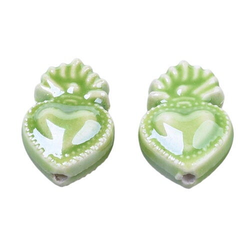 2 perles cœur ex voto porcelaine vert irisé 16 x 10 mm perle céramique cœur flamboyant