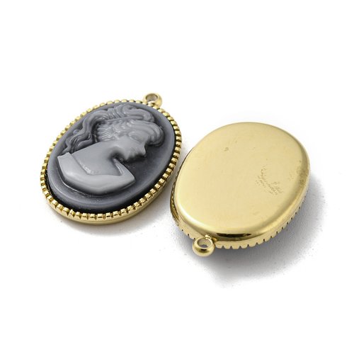 Pendentif camée dame – résine grise & acier inoxydable plaqué or 14k