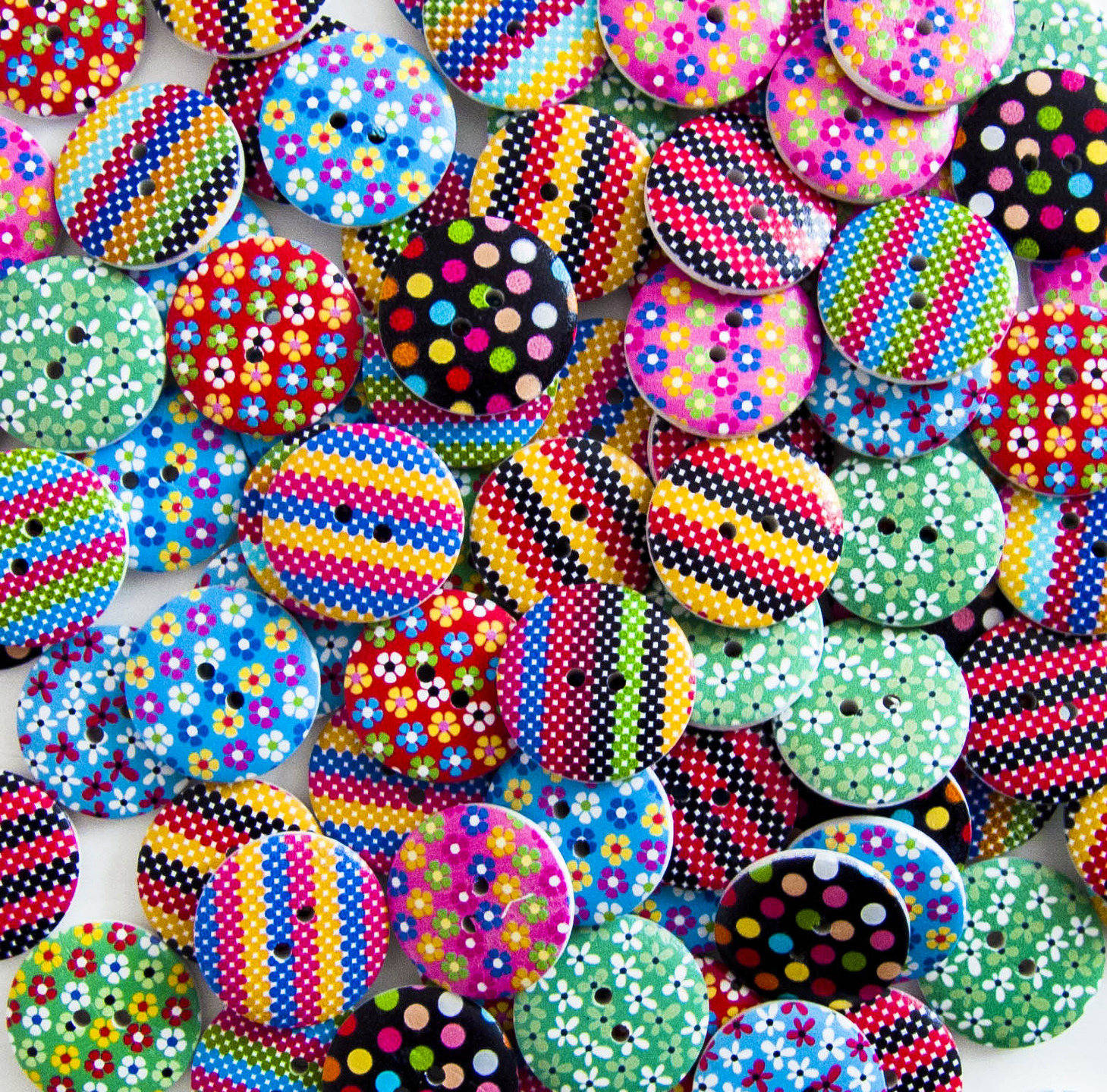 LOT MIXTE 10 BOUTON ROND A POIS MULTICOLORE SCRAP COUTURE SCRAPBOOKING PERLE