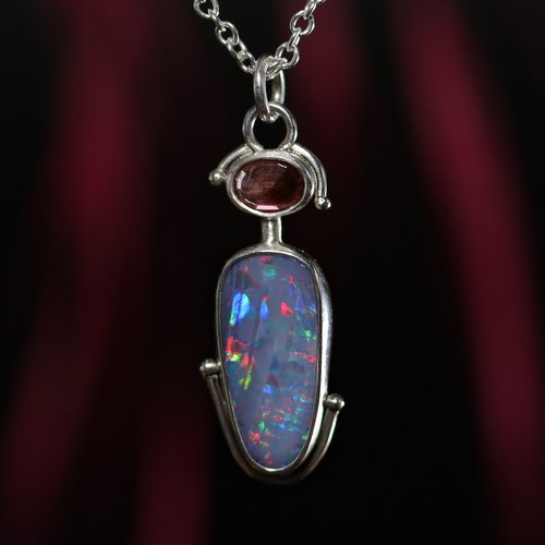 Collier opale doublet australienne et saphir rouge argent massif, opale de feu naturelle, bijou unique de créateur