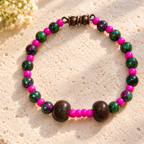 Bracelet artisanal en fuchsite et perles bodhi – rocaille rose fuchsia – bijou fantaisie