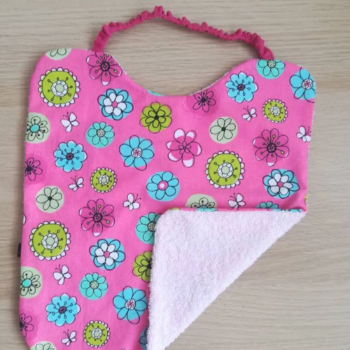 Serviette élastiquée (rose à fleurs)