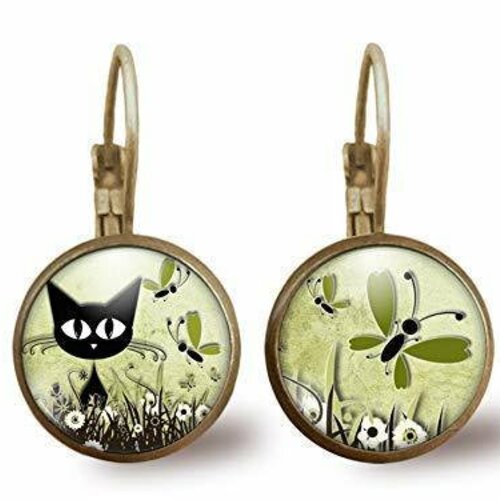 Boucles d'oreilles cabochon -le chat dans la prairie-, cadeau de noël femme - anniversaire femme - saint valentin - bronze (ref.70)