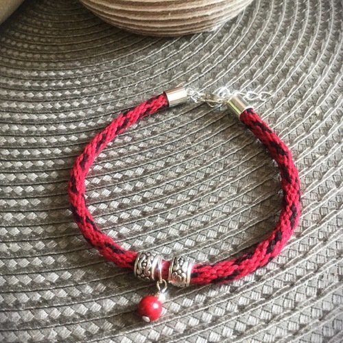 Bracelet rouge et noir ethnique en coton
