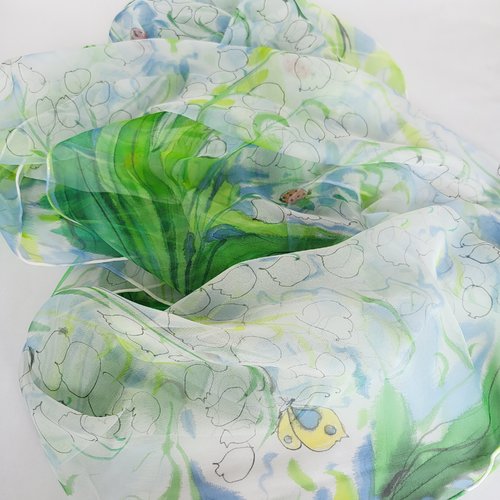 Etole mousseline de soie peint main motif fleuri muguet