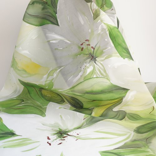 Vendu-foulard soie peint main lys blanc
