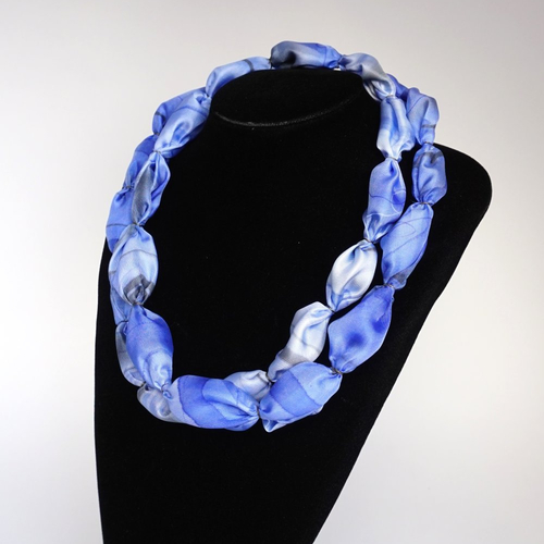 Collier en soie bleu, collier textile bleu, sautoir femme, bijou bohème, bracelet en soie, cadeau pour femme