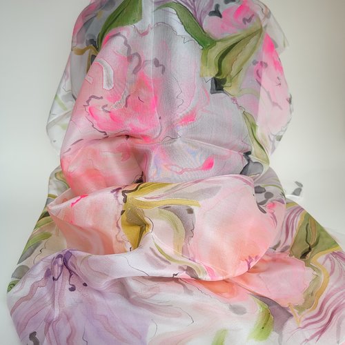 Echarpe en soie fleurie, soie peint main,  pivoine rose,  cadeau pour femme