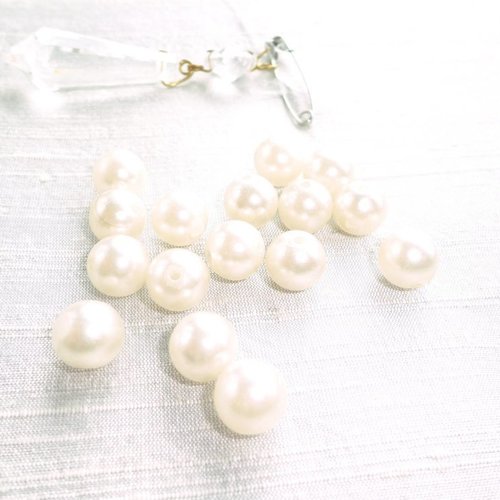 Perles  de culture , ronde blanche , perle nacre blanche  , nacre, coquillage, rond, 8 mm