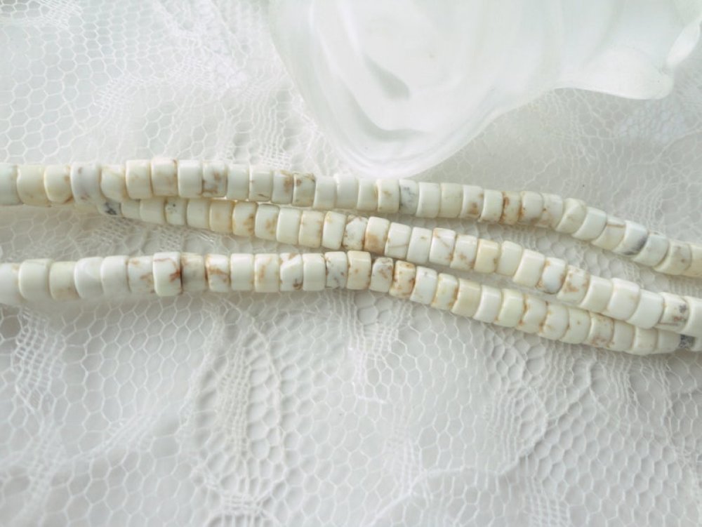 DIY Collier perles rondelles Heishi blanc et or et pendentif en