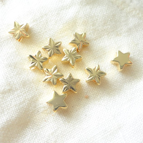 Perle métal étoile plaqué or, x 10, 18 kc, perle intercalaire, spacer, cordon, bracelet,  diy
