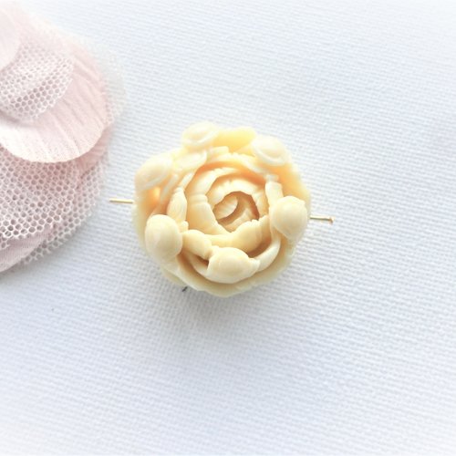 Perle fleur corail beige, pendentif fleur,perle  corail, bijoux, romantique, fantaisie