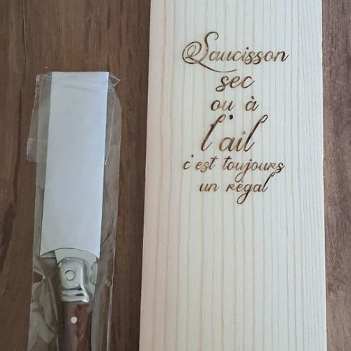 Planche à  decouper saucisson gravé