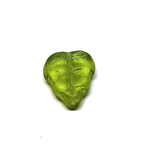 10 perles petites feuilles vertes