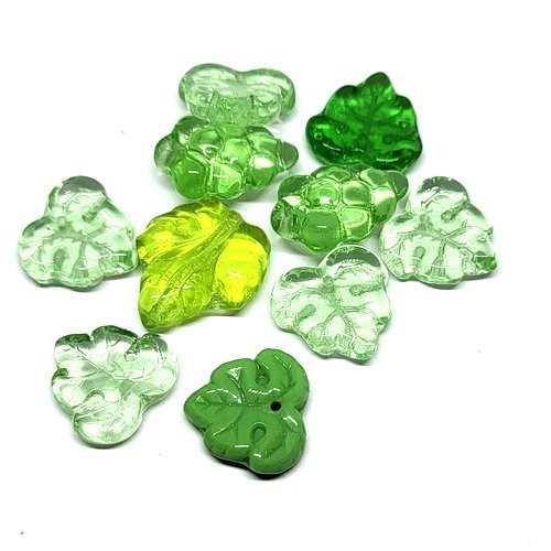 Mix 10 perles feuilles vertes