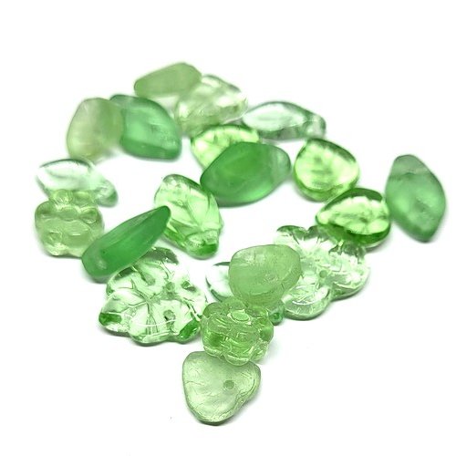 Mix de 20 perles vertes