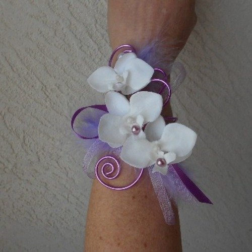 Bracelet fleuri pour mariage - mauve et blanc