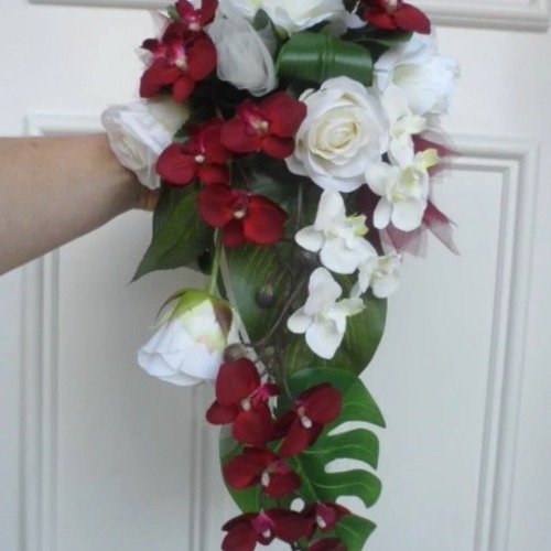 Bouquet de mariée "alice" en cascade - ivoire crème et bordeaux