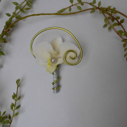 Boutonnière - broche pour mariage - crème vert et gris -orchidée