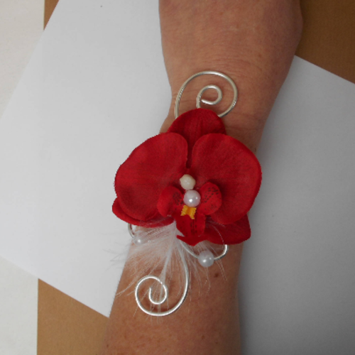 Bracelet fleuri de mariée ou témoin - orchidée bordeaux et argent