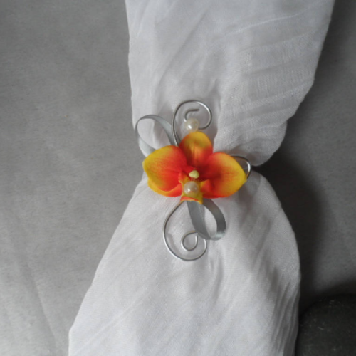 Bracelet fleur pour enfant - orange argent et ivoire avec orchidée