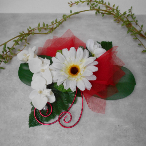 Décoration de table rouge et blanche - centre de table en fleurs artificielles,mariage