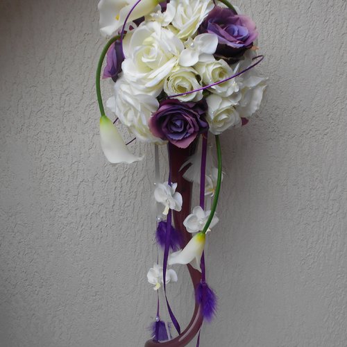 Bouquet de mariée atypique - fleurs artificielles - violet et ivoire - Un  grand marché