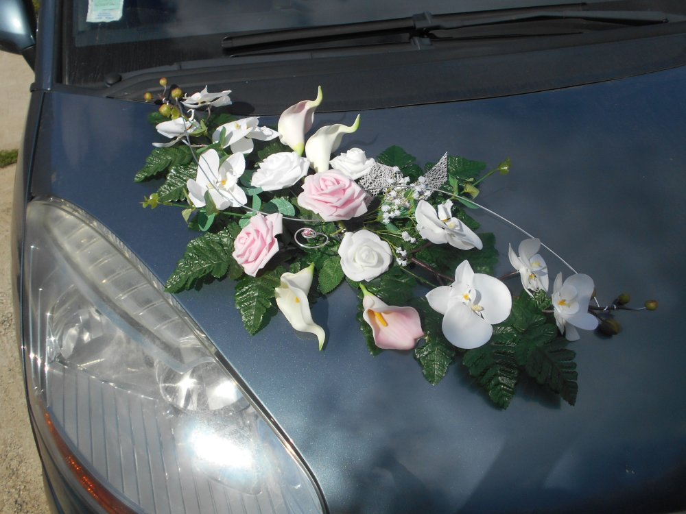 decoration voiture fleurs mariage