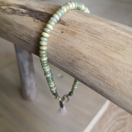 Joli bracelet en perles de bohème vertes
