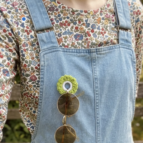Fleur porte-lunettes — la jolie solution