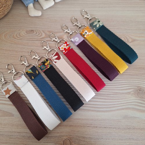 Porte clés dragonne à personnaliser, porte clés sangle, fête, anniversaire, cadeau, st valentin, naissance
