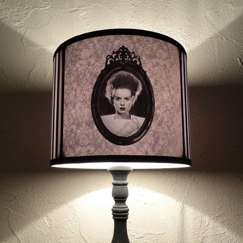 Abat jour gothique pour lampe à poser fiancée de frankenstein - diamètre 25 cm - décoration victorienne, film d'horreur