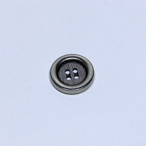 Bouton métal argenté 18 mm