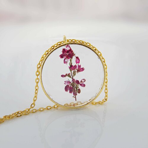 Collier doré fleurs roses vraies fleurs fleurs séchées fleurs dans de la résine collier élégant collier pour elle collier pour maman