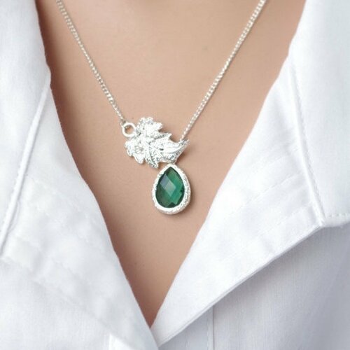 Collier émeraude bijou de demoiselle d'honneur pierre de naissance cadeau d'anniversaire collier pour le mariage personnalisé