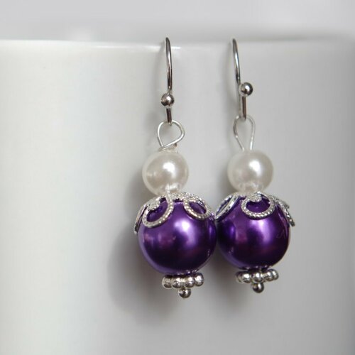 Boucles d'oreilles violettes perle bijoux février pierre de naissance cadeau saint valentin bijoux de demoiselle d'honneur prune mariage