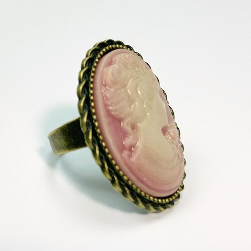 Bague camée rose. bijoux camée vintage. anneau réglable.