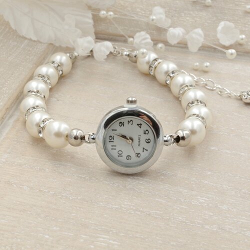 Montre bracelet montre élégante montre avec des perles montre argentée montre pour femme montre avec des strass