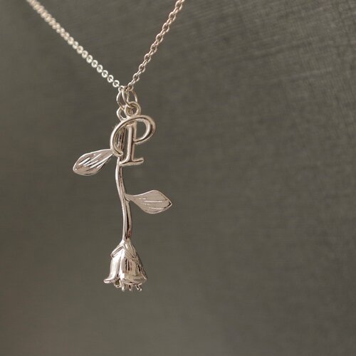 Rose collier avec initiale bijoux personnalisé collier déclaration florale pour les femmes cadeau de noël pour son cadeau 