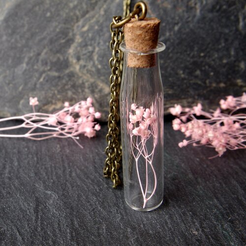 Collier argenté collier avec une bouteille en verre fleurs roses bijou botanique vraies fleurs