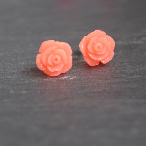 Boucles d'oreilles corail clous d'oreilles boucles d'oreilles avec des roses roses oranges fleurs corail bijou hypoallergénique
