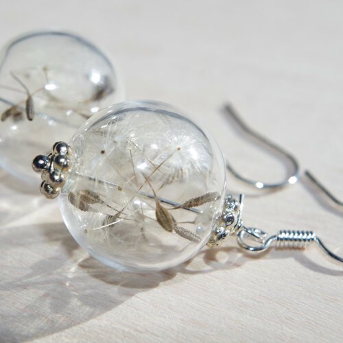 Boucles d'oreilles avec des pissenlits globe de verre boucles d'oreilles terrarium graines de pissenlit boucles d'oreilles romantiques